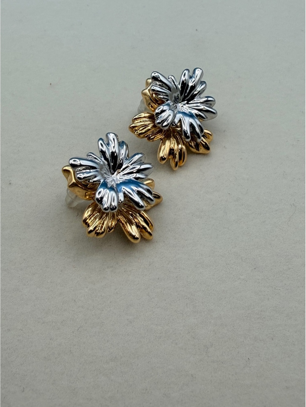 Two-tone flower 2-way layer earrings